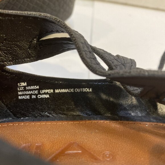 Mia Leather Cut Out Flat Black Women's Size 12M ~ New - Picture 5 of 5